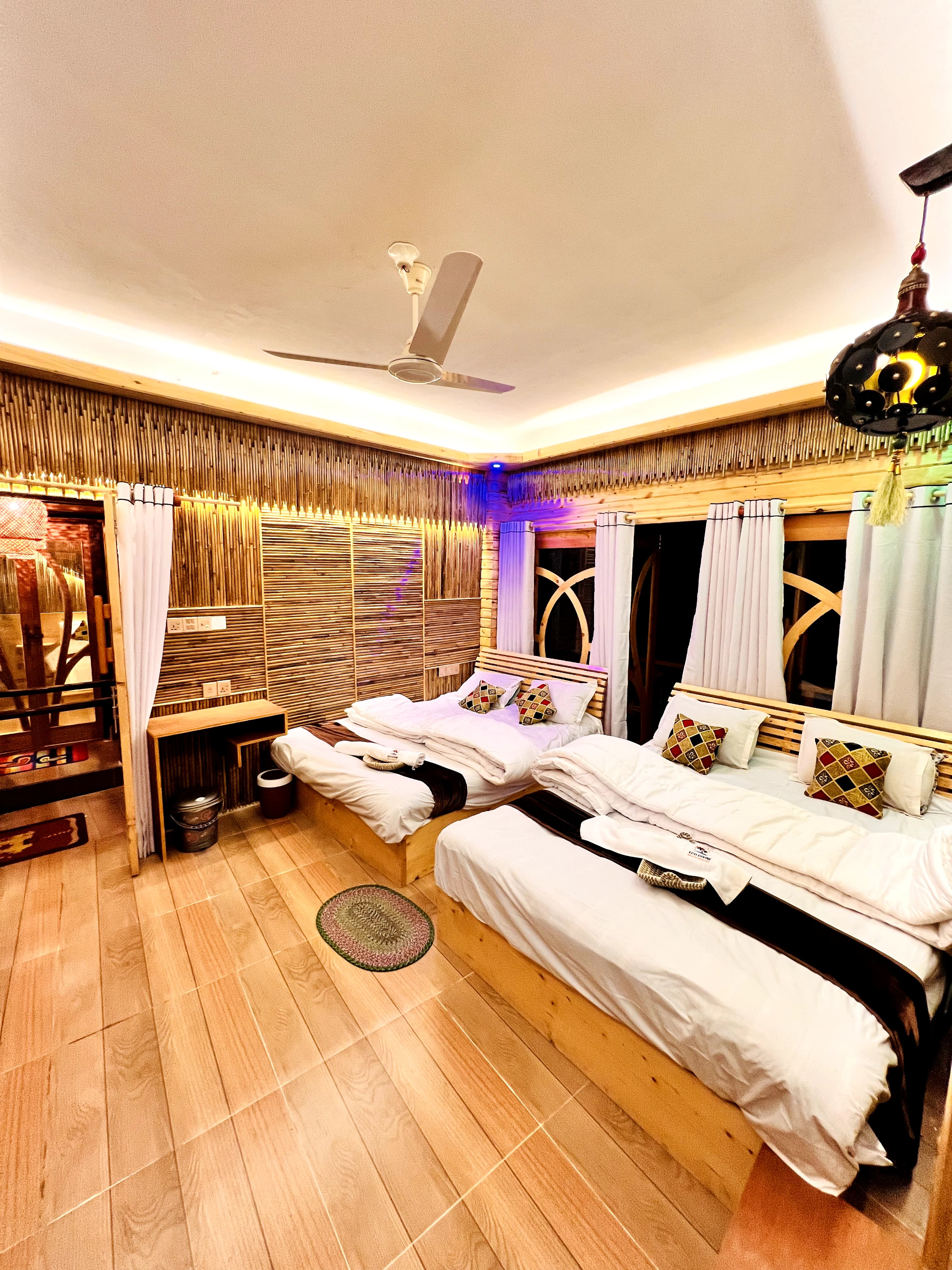 জলসা Room Decor