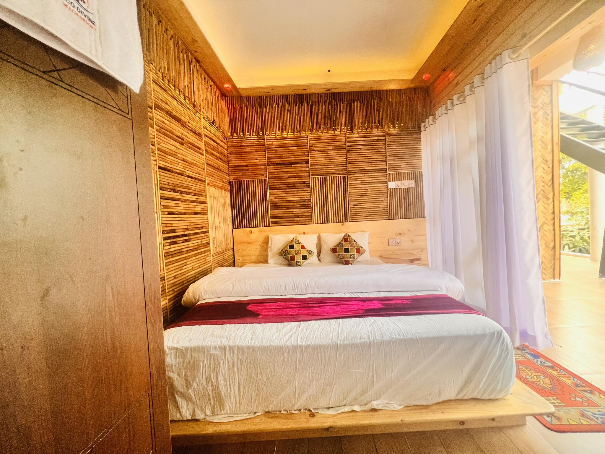 রুপকথা Balcony / Bed