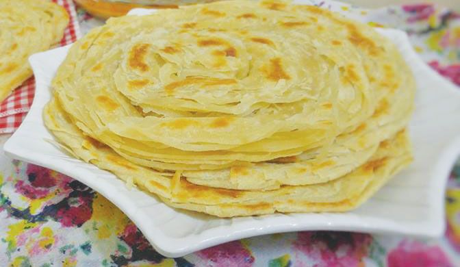 গরম খাস্তা পরোটা (১ পিস)